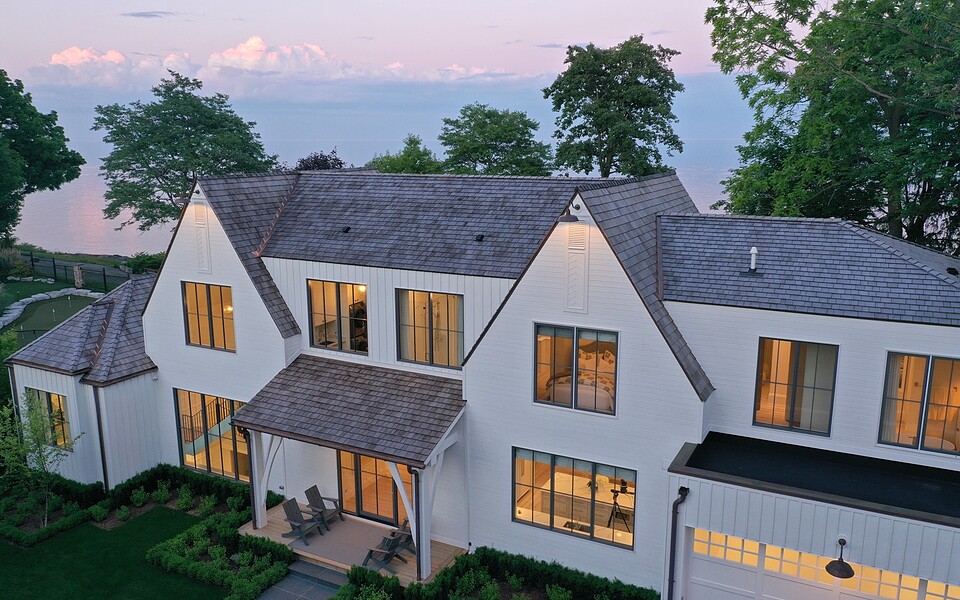 SOLD - Lakeside Estate SOLD - Lakeside Estate